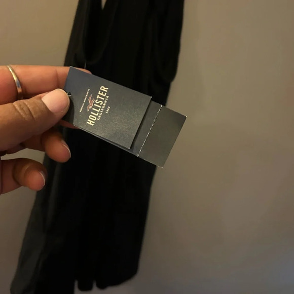 Hollister shirt - black strappy tank with ruffle hem NWT - Picture 5 of 7